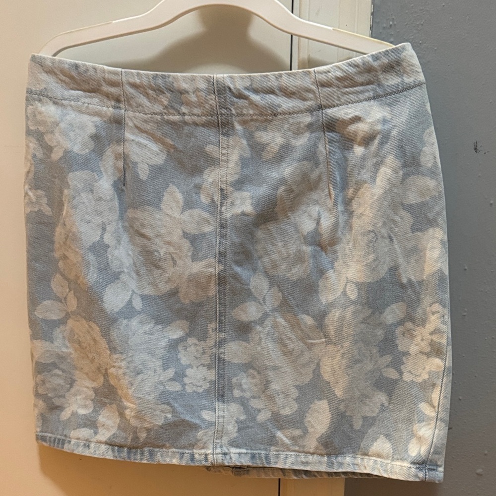Forever 21 - Floral Denim Mini Skirt
